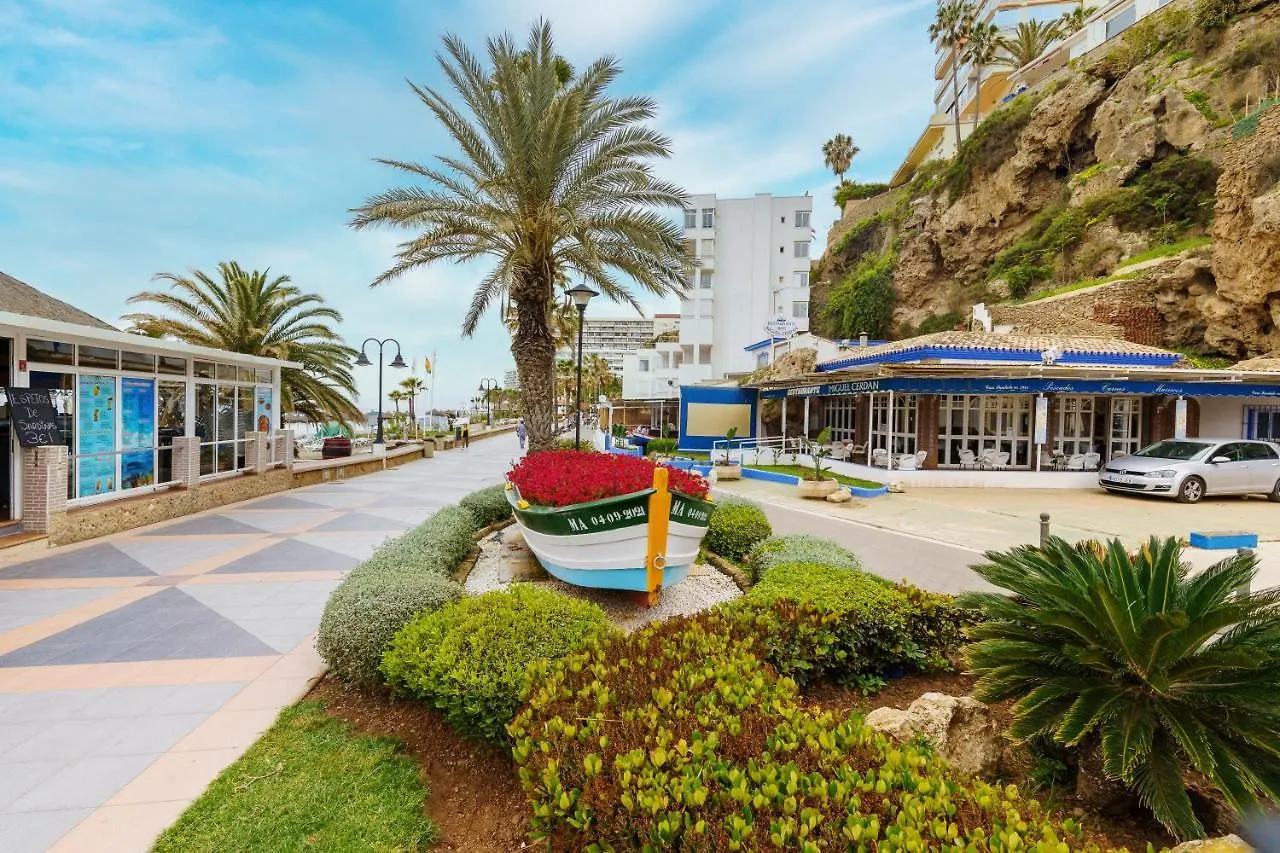 Fantastic Views , On The Beach Best Location In Torremolinos Appartement